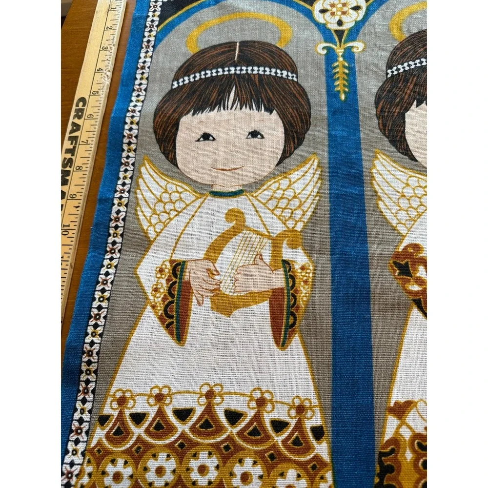 Vintage Ulster linen tea towel. 'Cherubs'